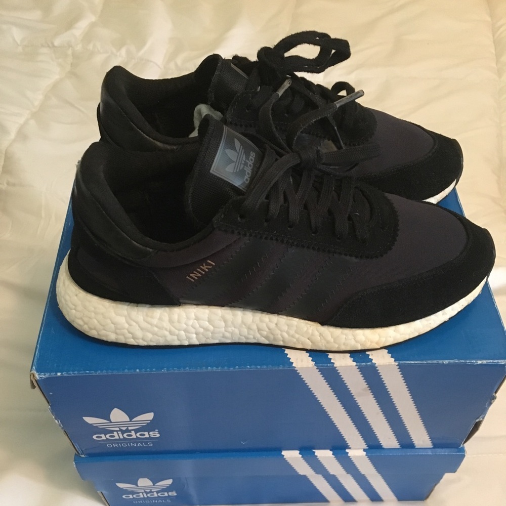 Adidas black Iniki runner